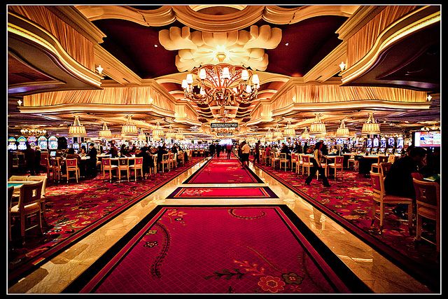 Lucky Gold Casino آن لائن کیسینو میں اصل گیمز